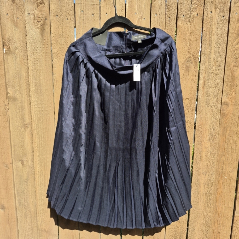 Banana Republic Dark Navy Midi Pleated Skirt NWT